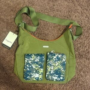 Baggallini Olive green zip up Crossbody Bag with Camo Accents. NWT